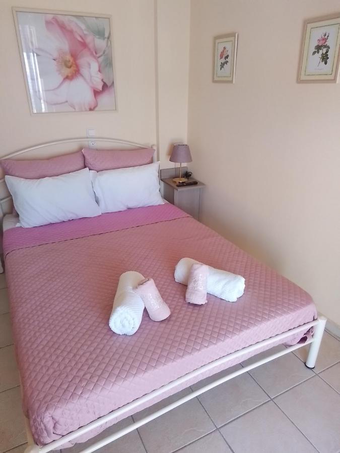 Il Tramonto Apartments 2 คานาลี ภายนอก รูปภาพ