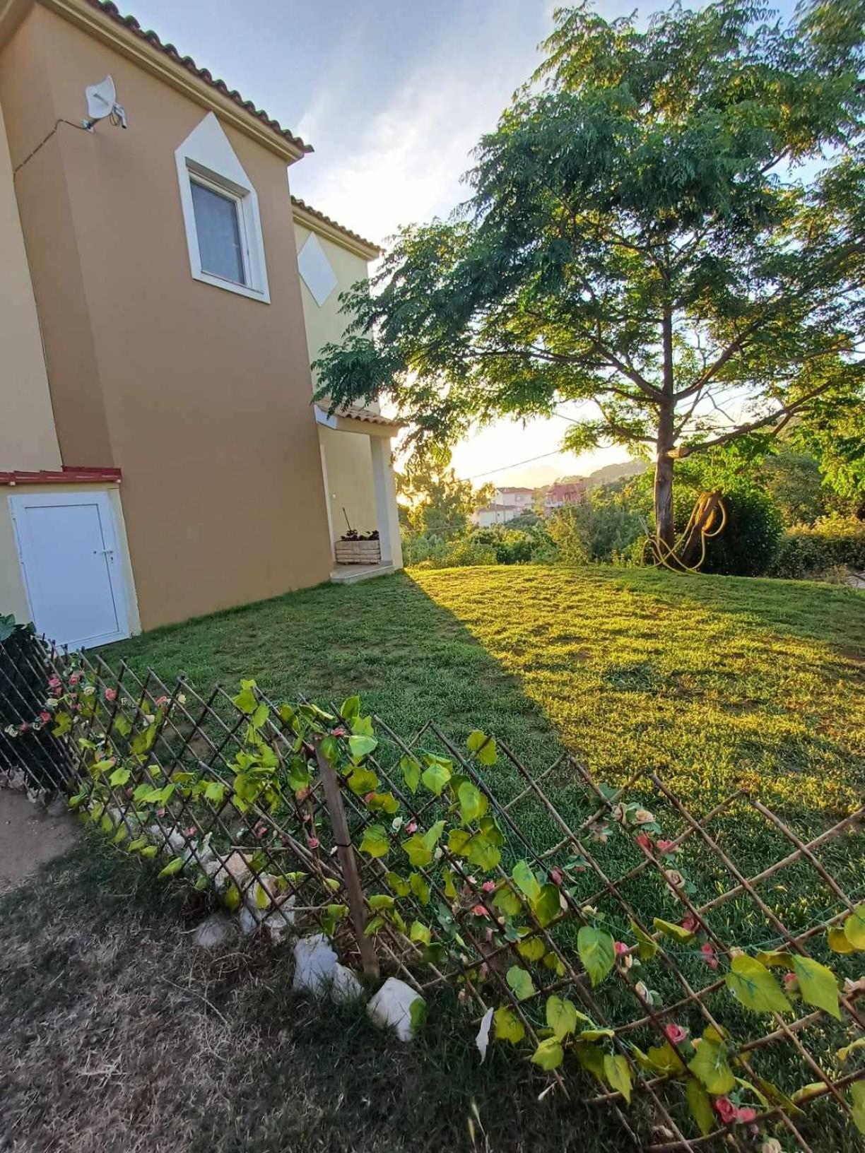 Il Tramonto Apartments 2 คานาลี ภายนอก รูปภาพ